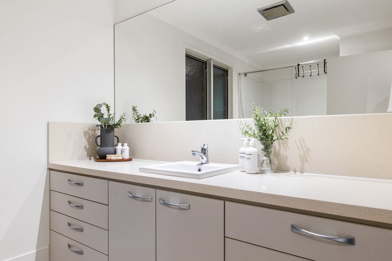 Photo - 16 Fifth Avenue, St Lucia QLD 4067 - Image 20