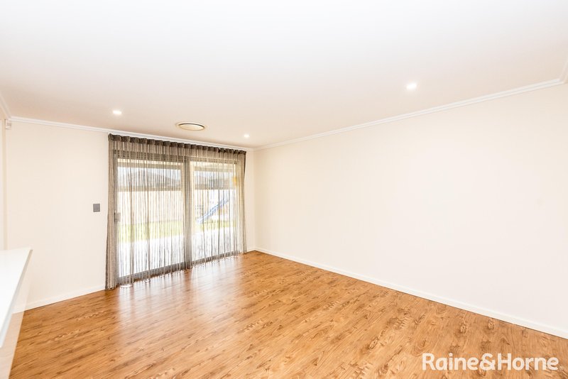 Photo - 16 Finlay Avenue, Millbridge WA 6232 - Image 16