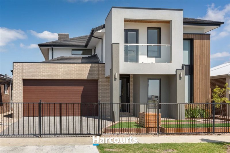 16 Fintona Crescent, Cranbourne West VIC 3977