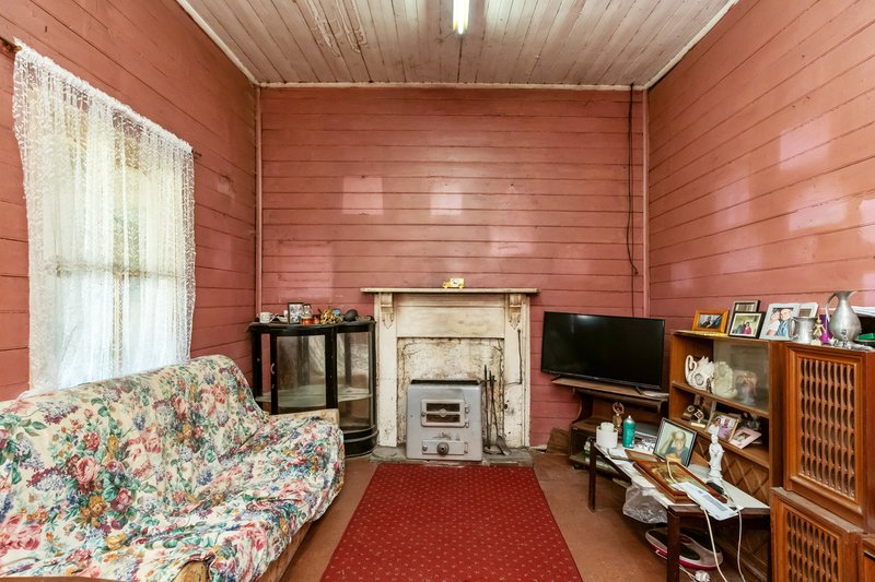 Photo - 16 Fitzroy Street, Junee NSW 2663 - Image 3