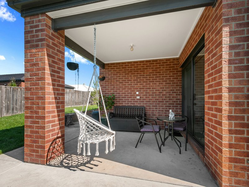 Photo - 16 Flaxlilly Court, Bairnsdale VIC 3875 - Image 14