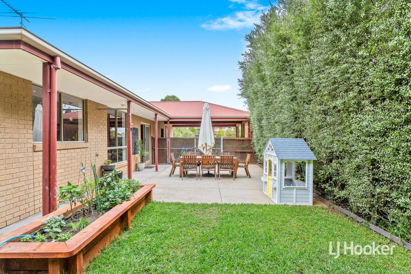 Photo - 16 Fleming Avenue, Seabrook VIC 3028 - Image 14