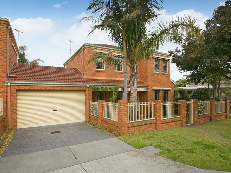 16 Foam Street, Parkdale VIC 3195