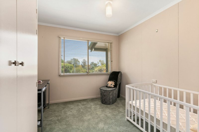 Photo - 16 Foley St , Lawnton QLD 4501 - Image 8