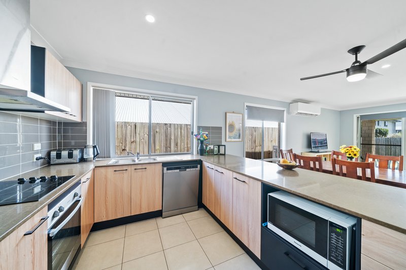 Photo - 16 Follett Street, Yarrabilba QLD 4207 - Image 4