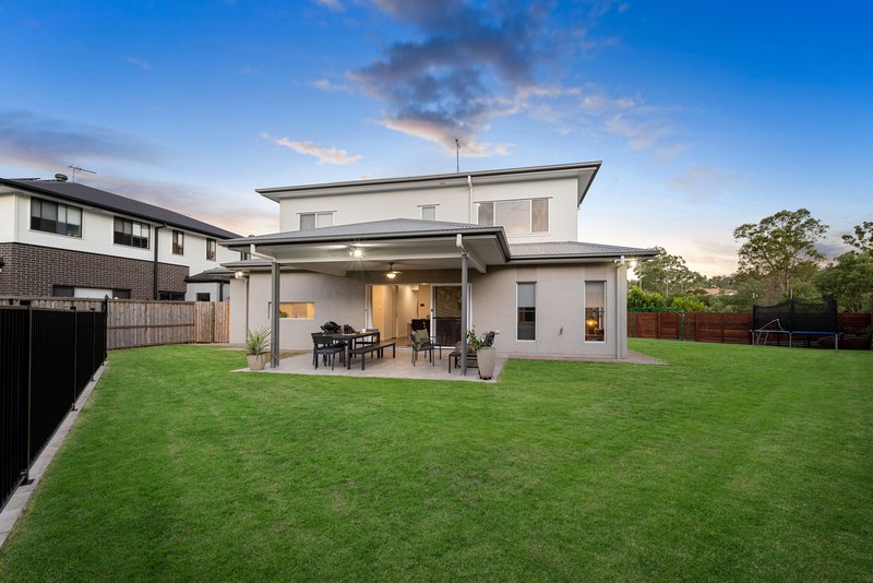 Photo - 16 Forbes Crescent, Upper Kedron QLD 4055 - Image 15