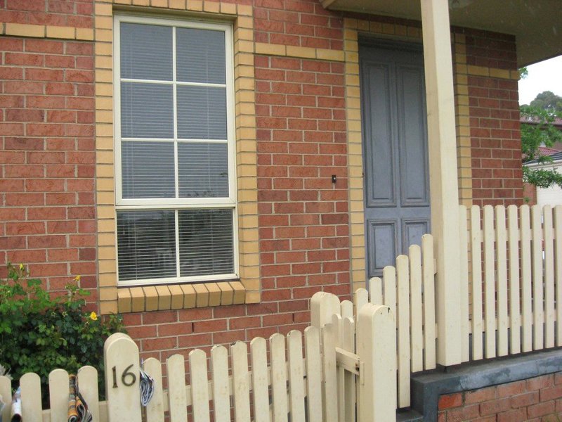 Photo - 16 Forbes Place, Balwyn North VIC 3104 - Image 1