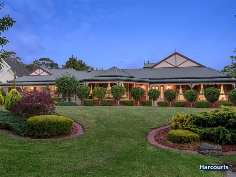 Photo - 16 Forrest Hill Grove, Lysterfield South VIC 3156 - Image 2