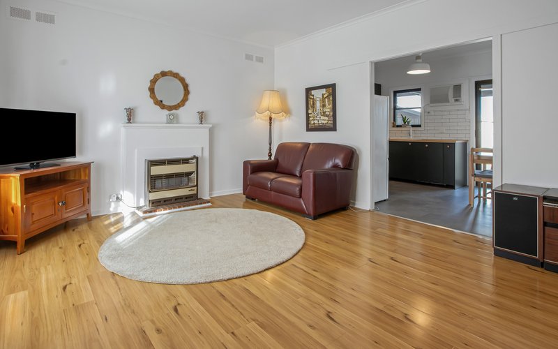 Photo - 16 Fortrose Avenue, Seaton SA 5023 - Image 6