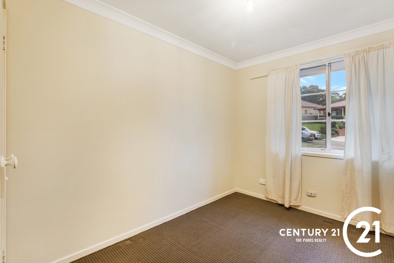 Photo - 16 Franklin Place, Bossley Park NSW 2176 - Image 10