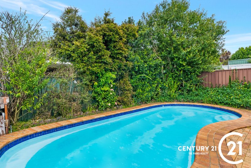 Photo - 16 Franklin Place, Bossley Park NSW 2176 - Image 16