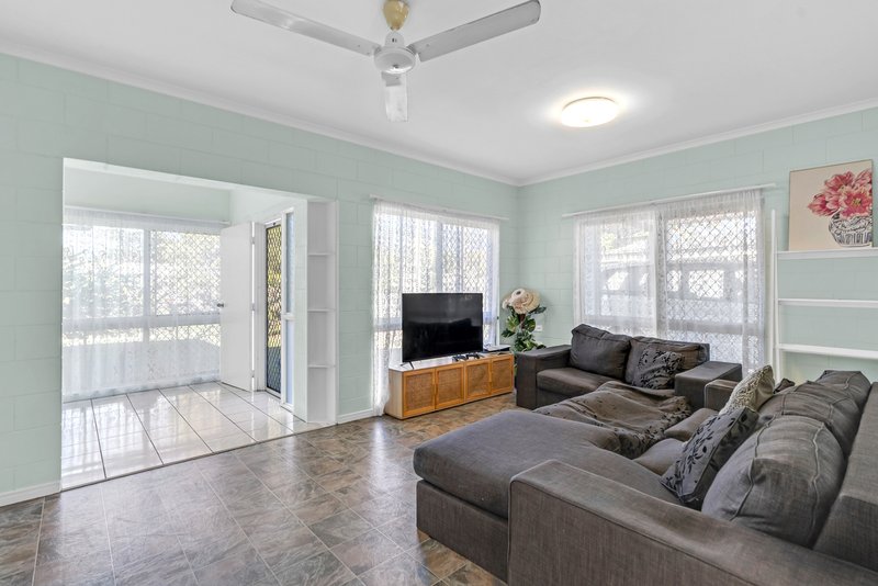 Photo - 16 Friendship Street, Bentley Park QLD 4869 - Image 6