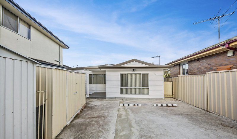 Photo - 16 Friesian St , Busby NSW 2168 - Image 6