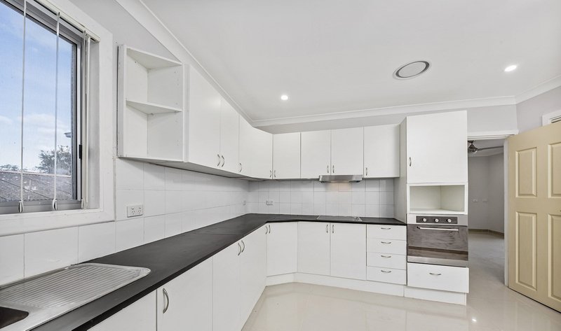 Photo - 16 Friesian St , Busby NSW 2168 - Image 9