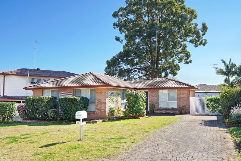 16 Gandell Crescent, South Penrith NSW 2750