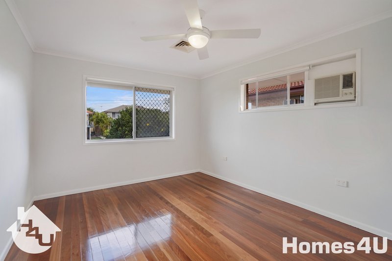 Photo - 16 Gardenia Street, Clontarf QLD 4019 - Image 9