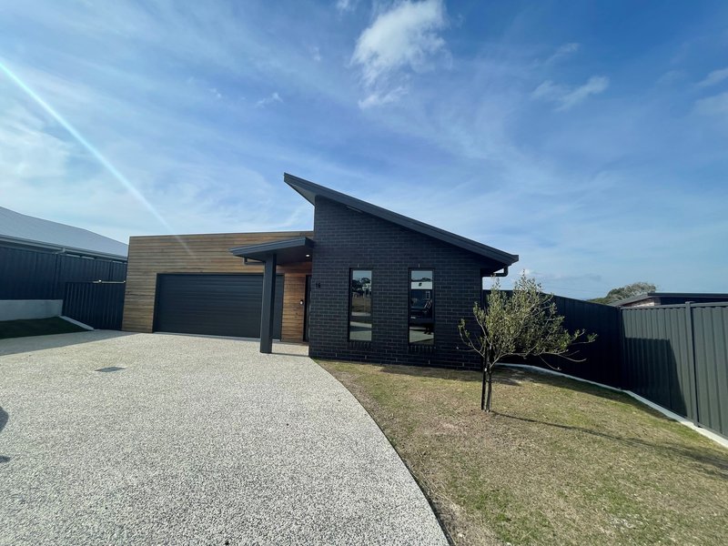 16 Garnet Place, Hawley Beach TAS 7307