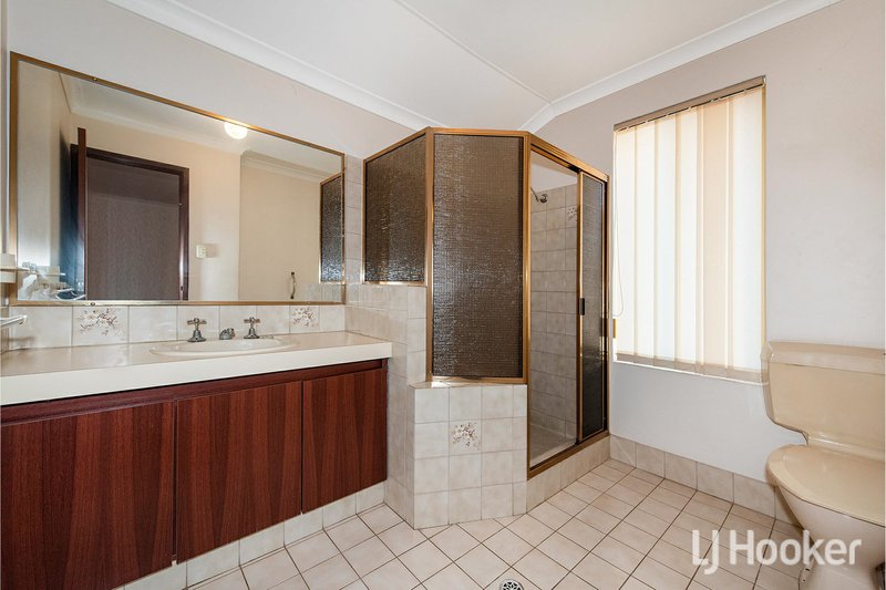 Photo - 16 Geographe Way, Thornlie WA 6108 - Image 15