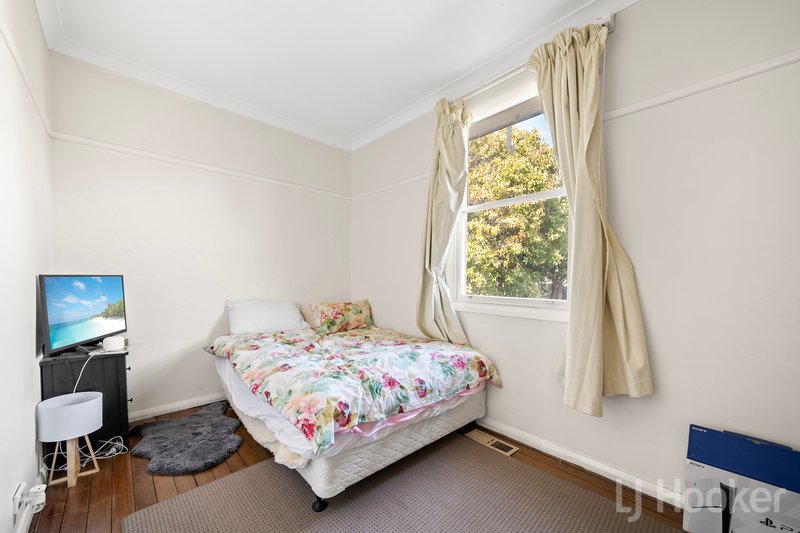 Photo - 16 Gerald Street, Queanbeyan NSW 2620 - Image 12