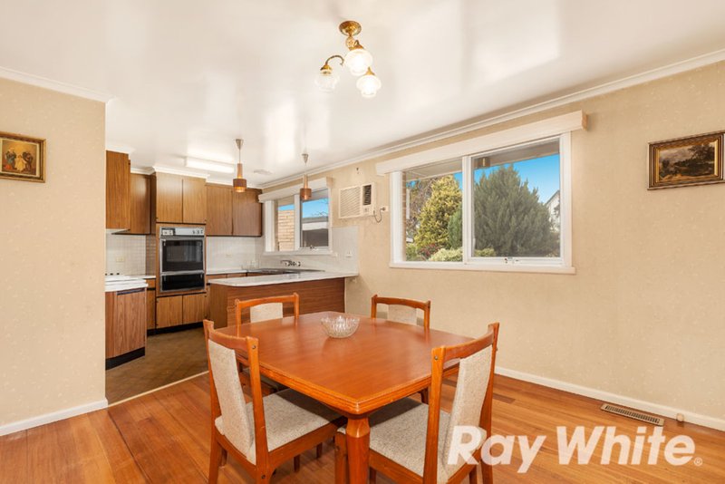 Photo - 16 Gerbera Court, Blackburn North VIC 3130 - Image 6