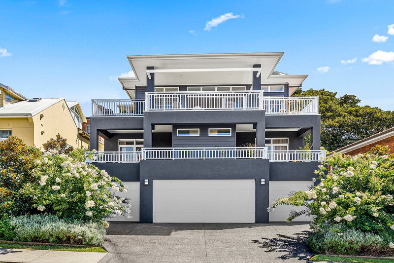 Photo - 16 Gipps Street, Wollongong NSW 2500 - Image 2