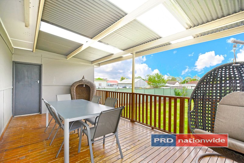 Photo - 16 Gladys Street, Kingswood NSW 2747 - Image 4