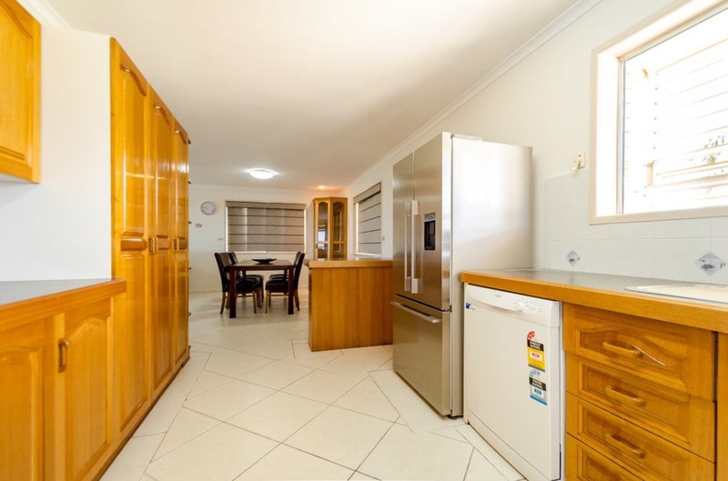 Photo - 16 Glen Eden Drive, Glen Eden QLD 4680 - Image 3