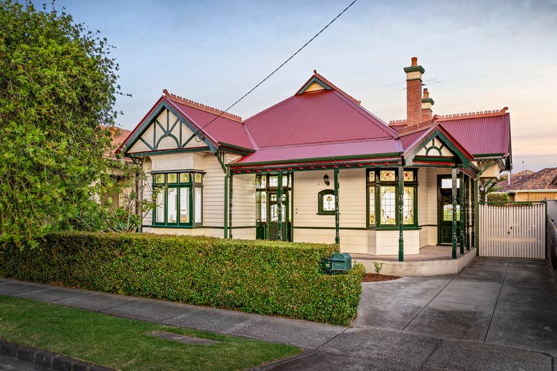 16 Glencairn Avenue, Coburg VIC 3058