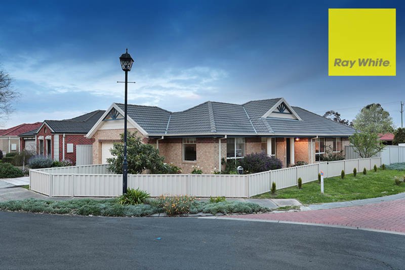 16 Gleneagles Avenue, Point Cook VIC 3030