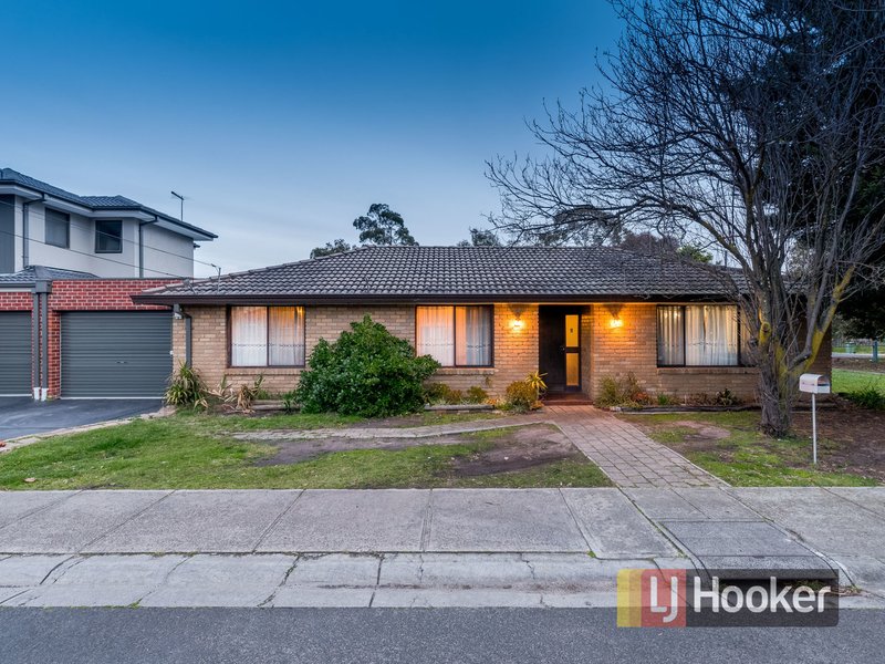 16 Glenwood Court, Cranbourne VIC 3977