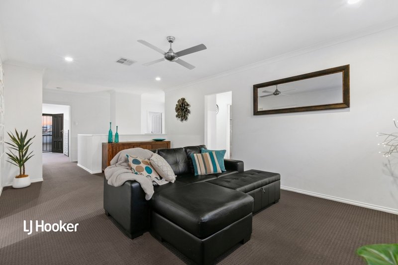 Photo - 16 Gomera Street, Mawson Lakes SA 5095 - Image 11