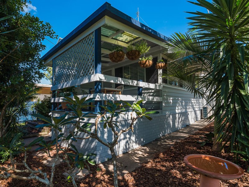 Photo - 16 Goodwin Street, Tewantin QLD 4565 - Image 16