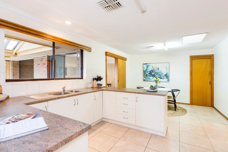 Photo - 16 Gooroonga Street, Seaview Downs SA 5049 - Image 24