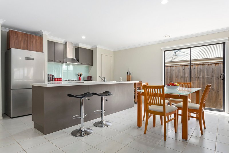 Photo - 16 Grafton Street, Mernda VIC 3754 - Image 3