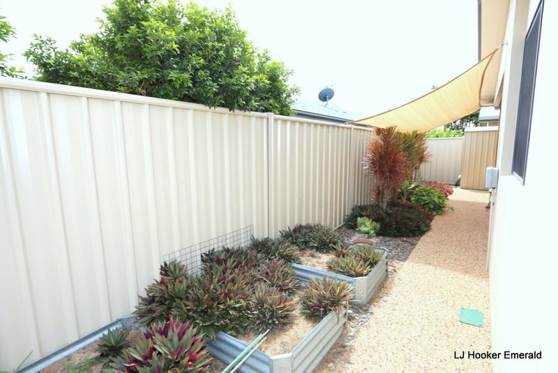 Photo - 1/6 Grange Court, Emerald QLD 4720 - Image 17