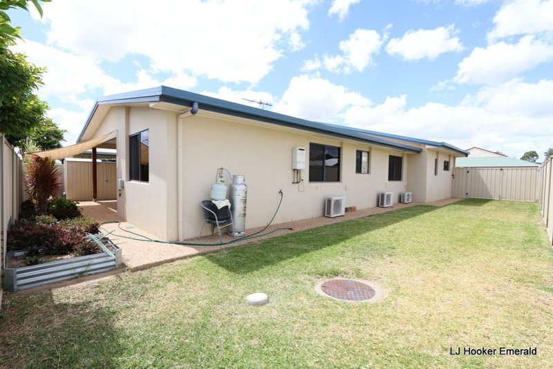 Photo - 1/6 Grange Court, Emerald QLD 4720 - Image 18