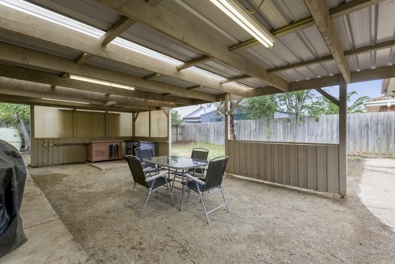 Photo - 16 Grant Avenue, Werribee VIC 3030 - Image 3