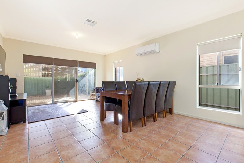 Photo - 16 Grasswren Way, Mawson Lakes SA 5095 - Image 6