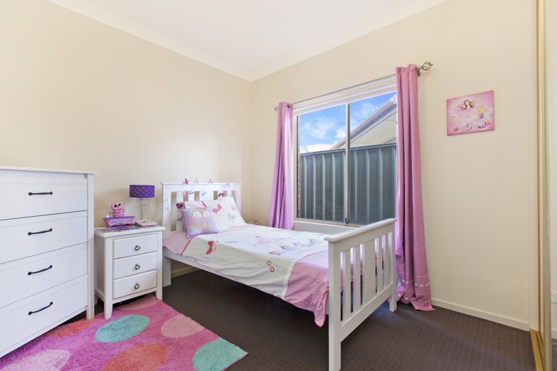 Photo - 16 Grasswren Way, Mawson Lakes SA 5095 - Image 9