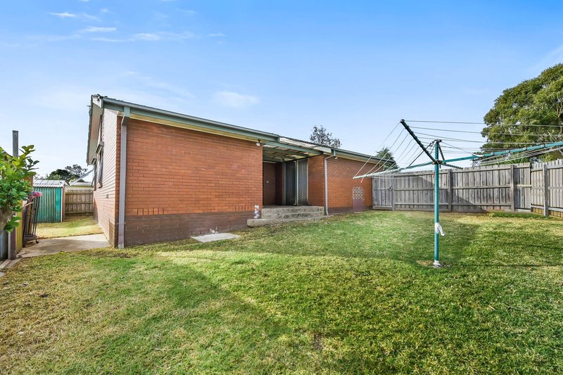 Photo - 16 Greenglade Court, Noble Park VIC 3174 - Image 13