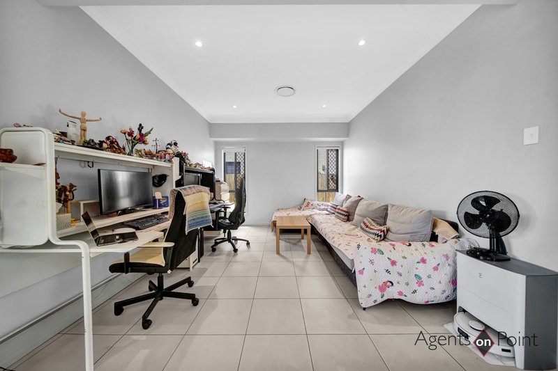 Photo - 16 Greenside Street, Victoria Point QLD 4165 - Image 5