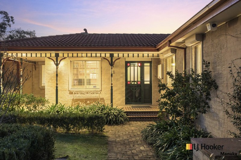 Photo - 16 Greenvale Street, Fisher ACT 2611 - Image 4