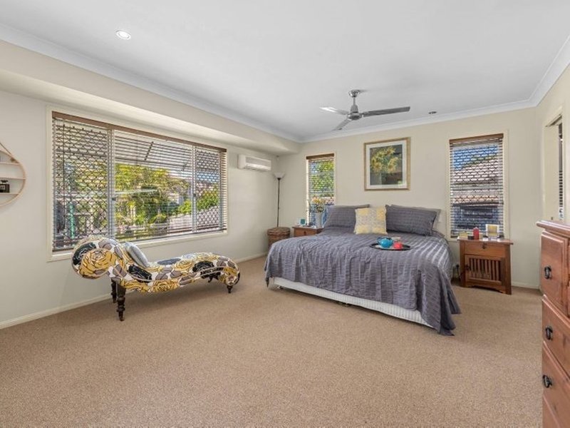 Photo - 16 Grey Gum Close, Bridgeman Downs QLD 4035 - Image 12