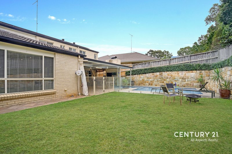 Photo - 16 Greyfriar Place, Kellyville NSW 2155 - Image 12