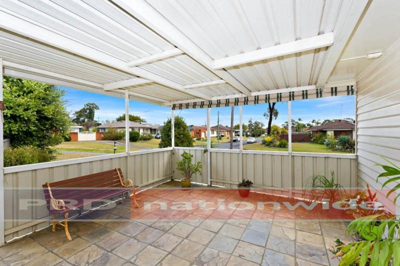 Photo - 16 Grieve Crescent, Milperra NSW 2214 - Image 2