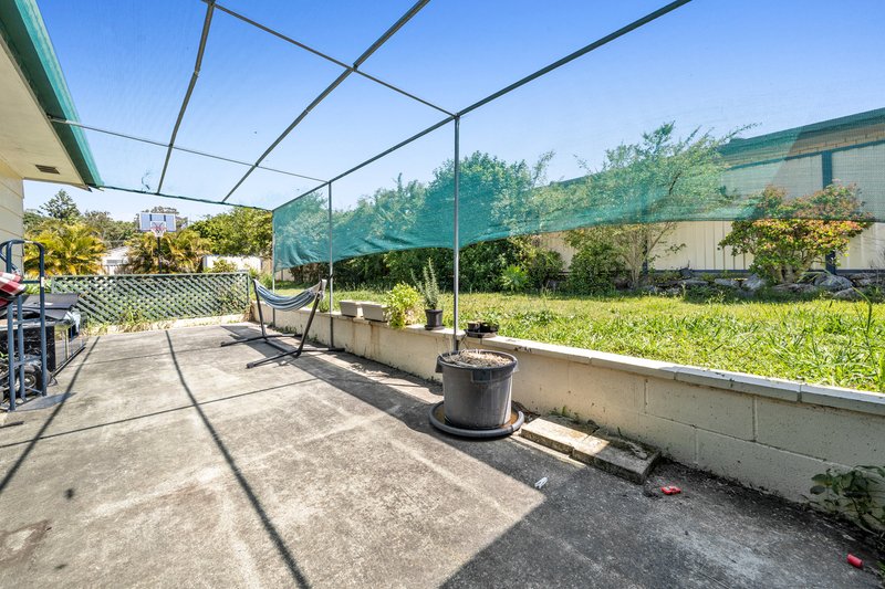 Photo - 16 Grove Road, Holmview QLD 4207 - Image 14