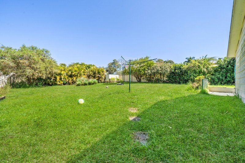 Photo - 16 Grove Road, Holmview QLD 4207 - Image 15