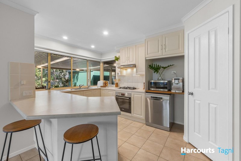 Photo - 16 Gulfview Drive, Chandlers Hill SA 5159 - Image 9