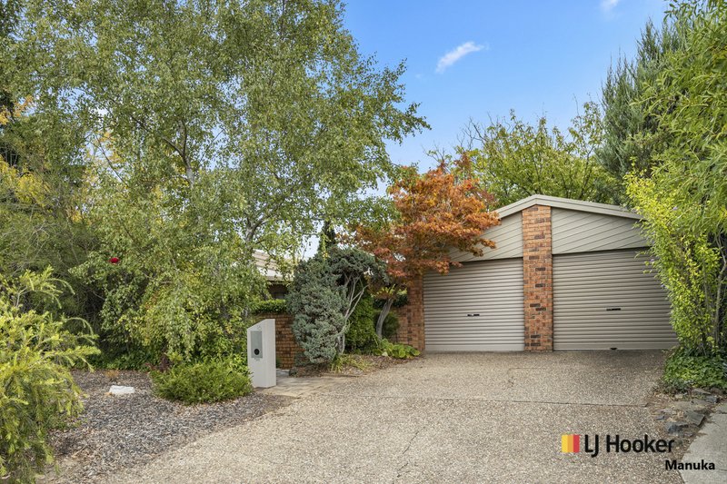 Photo - 16 Gurr Street, Calwell ACT 2905 - Image 2