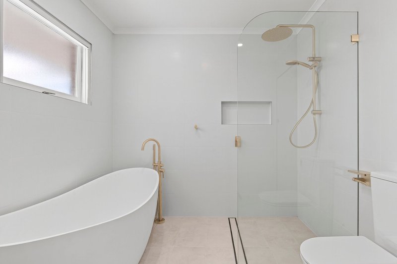 Photo - 16 Haigh Avenue, Belrose NSW 2085 - Image 3